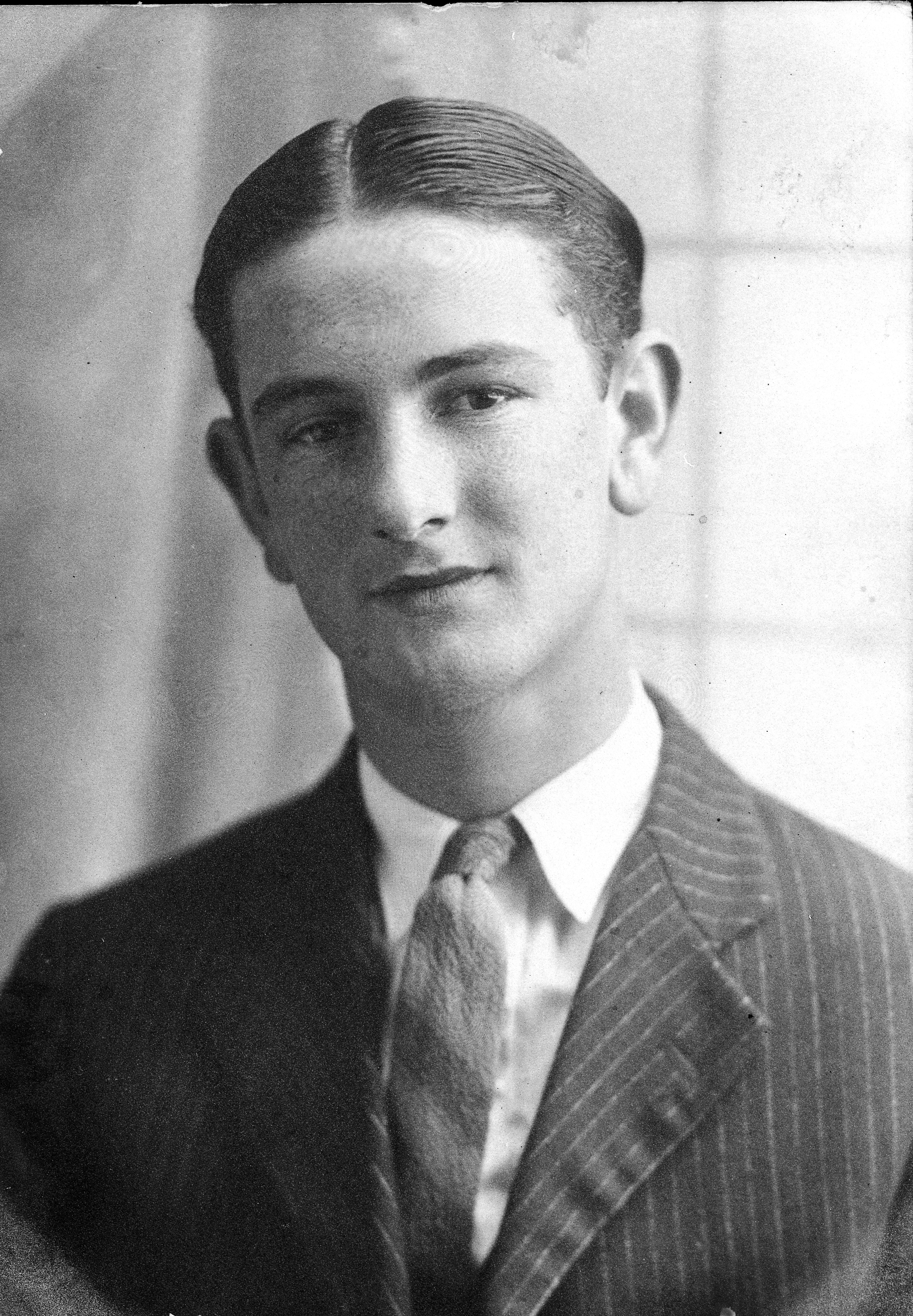 Formal portrait of LBJ at about 16 years old