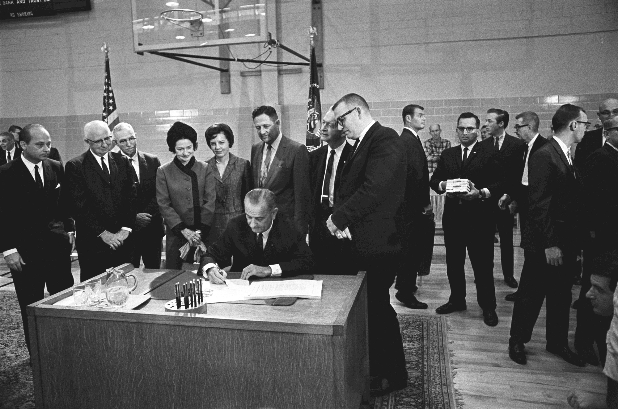 LBJ Library photo by Frank Wolfe #854-2a-WH65.