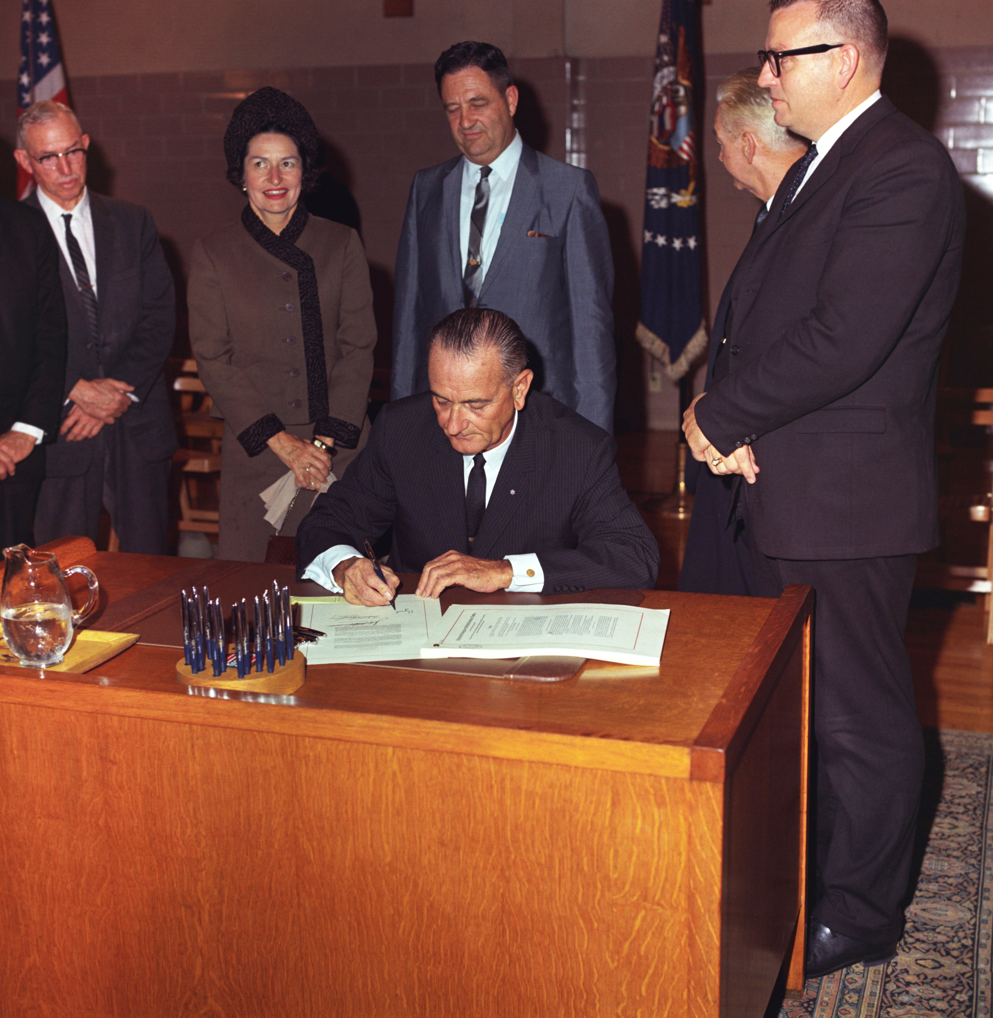 LBJ Library photo by Frank Wolfe #C844-7-WH65.
