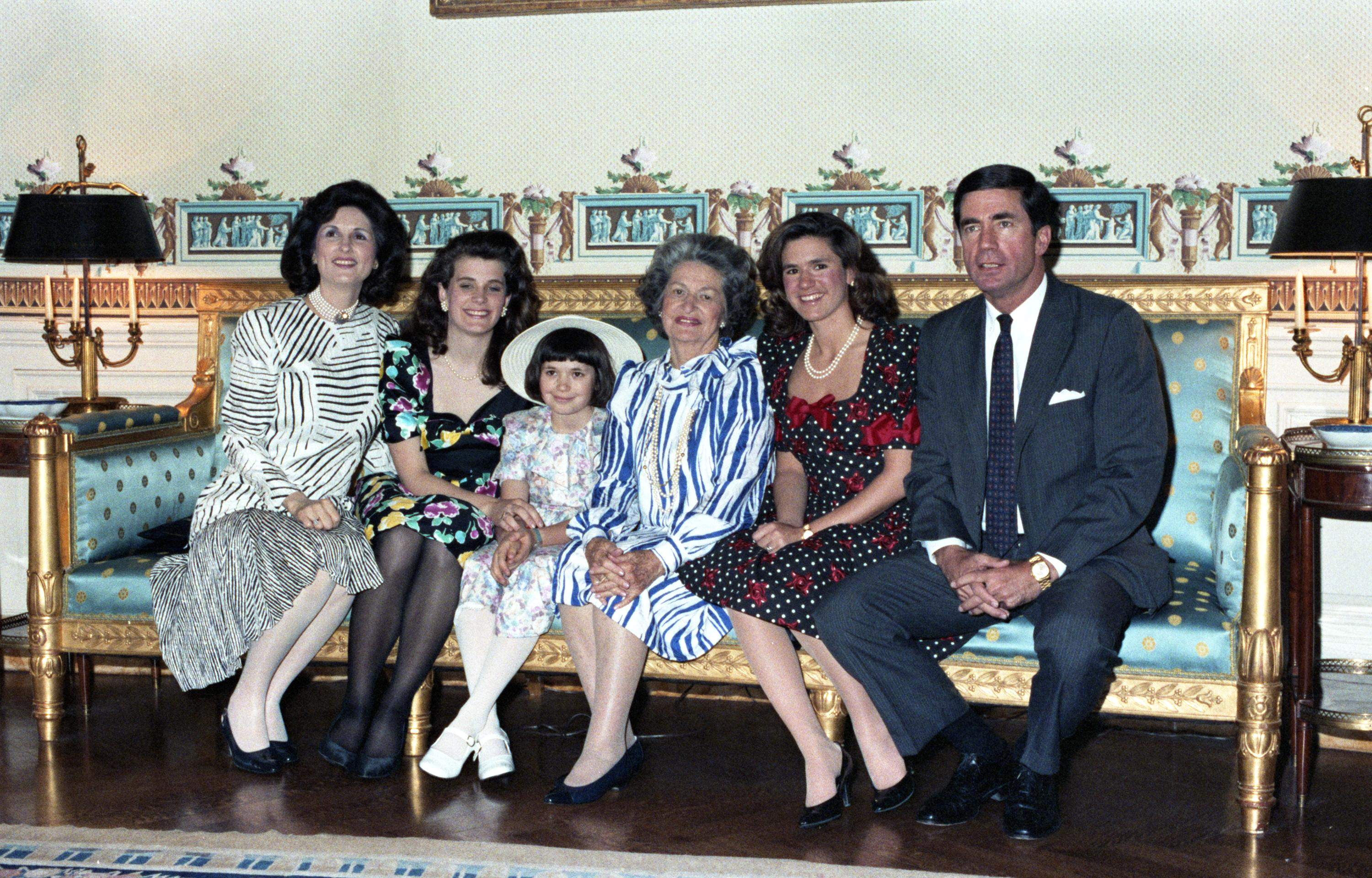 L-R: Lynda Johnson Robb, Catherine Robb, Jennifer Robb, Lady Bird Johnson, Lucinda Robb, Charles Robb.