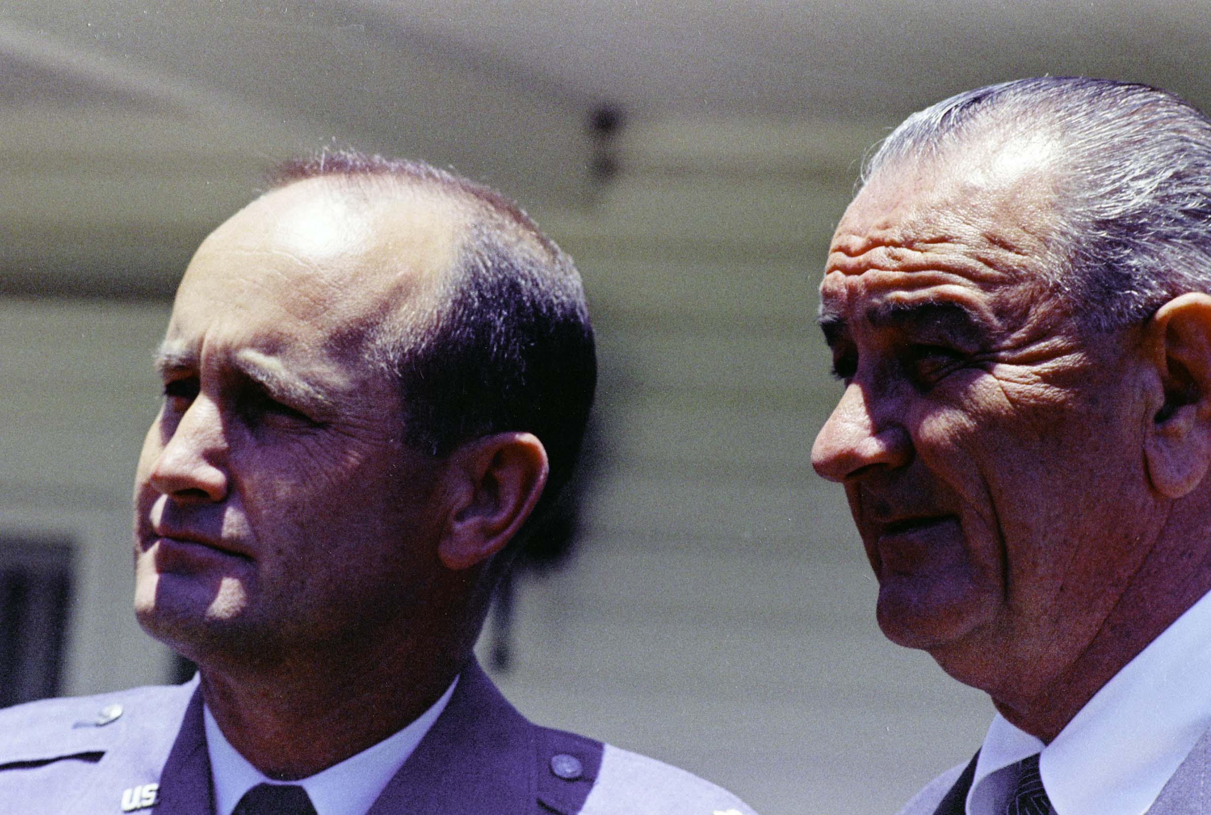 Major James Cross and President Lyndon B. Johnson at the announcement of Major Cross’ appointment of military aide to President Johnson.